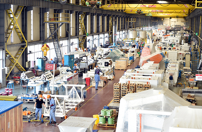 【2】迈安德集团有限公司生产车间一派繁忙景象。庄文斌摄.jpg 【2】迈安德集团有限公司生产车间一派繁忙景象。庄文斌摄.jpg