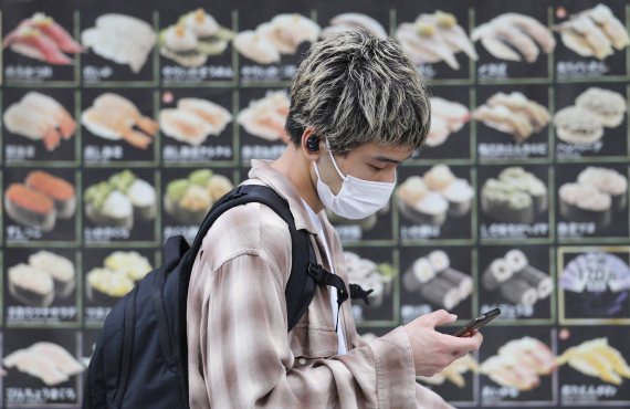 日本寿司店以人工智能对付“口水客”.jpg