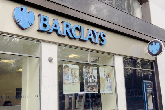 5，英國巴克萊銀行將再裁上百投行崗位.jpg