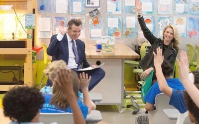 1,纽森向图书馆员发表公开信:“ 我欠你们的债”.jpg 1,纽森向图书馆员发表公开信:“ 我欠你们的债”.jpg