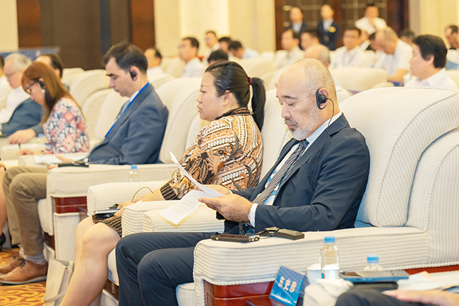 【1】参会嘉宾认真聆听专家发言。张卓君 摄.jpg 【1】参会嘉宾认真聆听专家发言。张卓君 摄.jpg