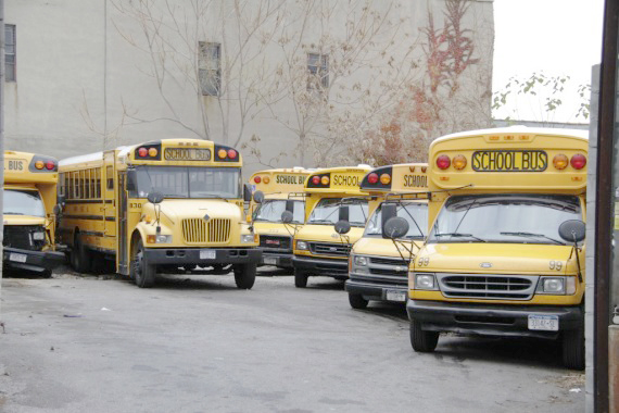 2，校車線路調整 美國肯塔基州一學區「亂成一鍋粥」.jpg