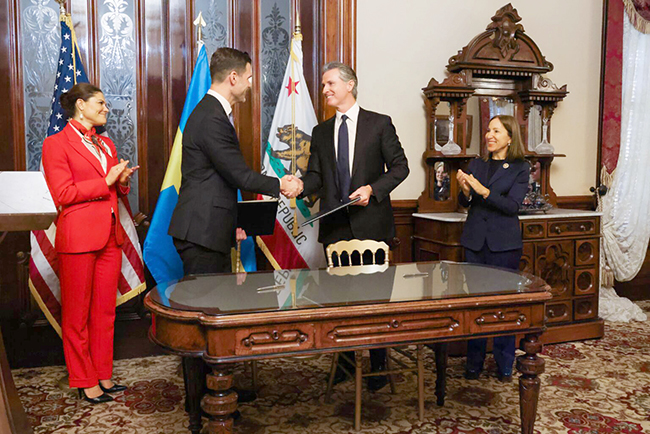 1，头条 加州和瑞典签署气候合作书.jpg