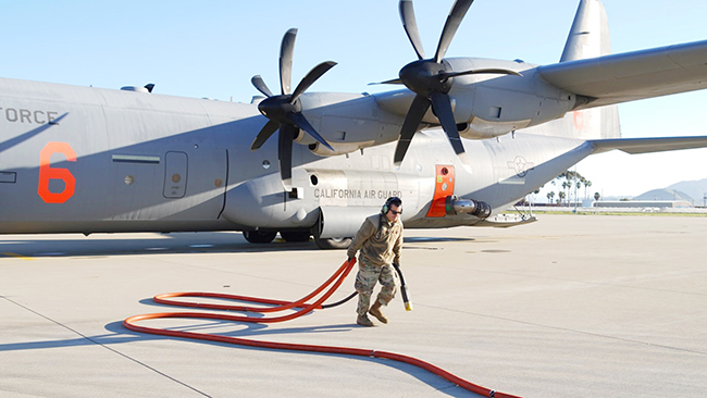 1，头条 纽森向德州部署州国民警卫队支持扑灭野火行动.jpg