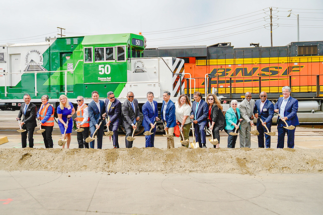 1，头条 长滩港重大供应链升级破土动工.jpg