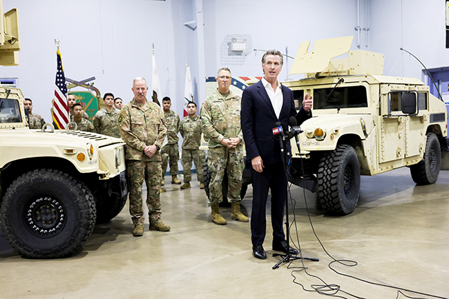 1，头条 纽森宣布六个月内缴获 800 万片芬太尼药片.jpg