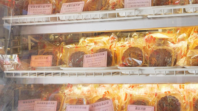 旧金山的面包师为中秋节月饼爱好者提供新品.jpg