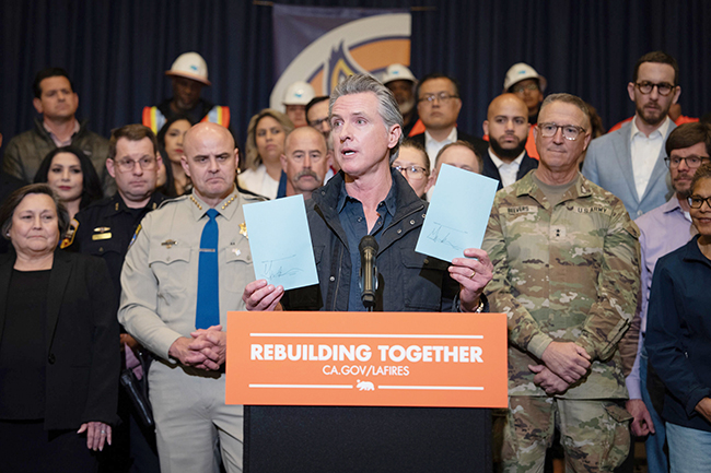 助洛重建，纽森签署 25 亿美元救助计划.jpeg