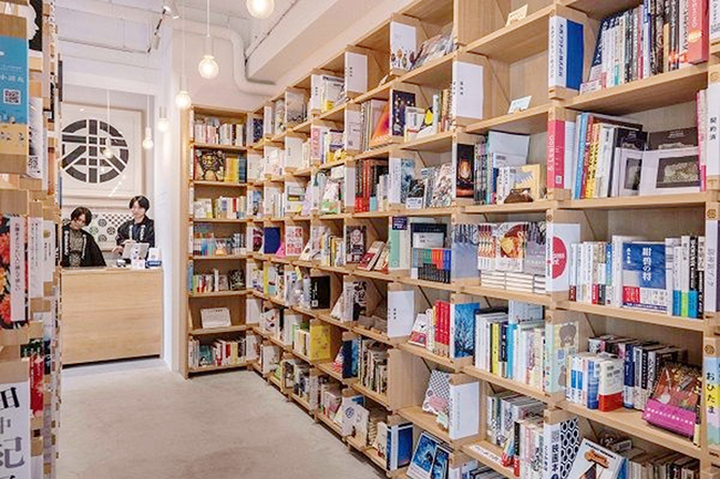 4，日本政府拟扶植实体书店数字化转型.jpg