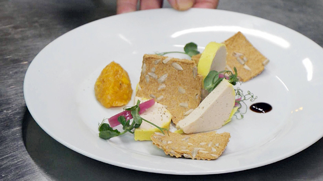 2，法国名厨重塑鹅肝配方 伦理餐饮理念渐成风尚.jpg