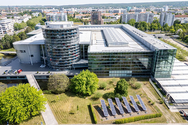 4,日媒:美欧电动汽车电池面临产能过剩.jpg 4,日媒:美欧电动汽车电池面临产能过剩.jpg