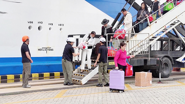 China to fund 10 more cities in drive to optimize shopping experience for inbound tourists.jpg China to fund 10 more cities in drive to optimize shopping experience for inbound tourists.jpg