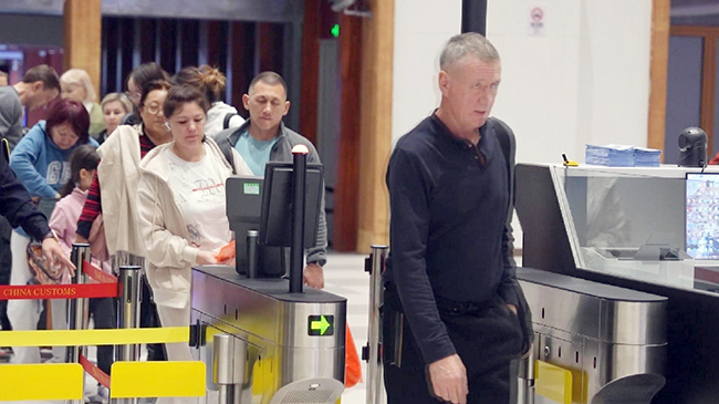 Hainan airports ready for increasing passengers with island-wide special customs operations set to commence.jpg