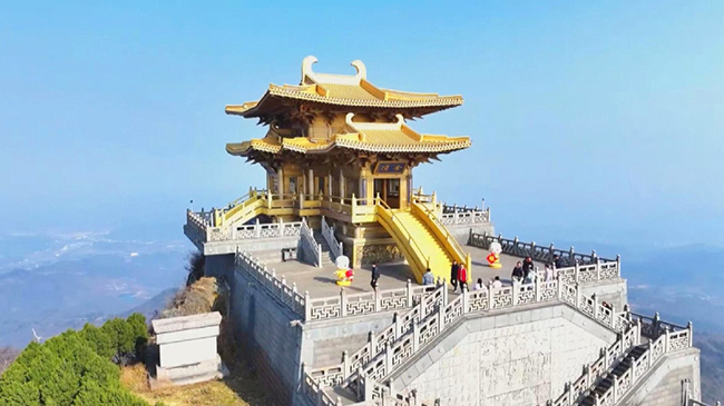 1，头条 文化与旅游融合发展推动中国旅游市场繁荣。.jpg