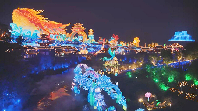 Light lanterns illuminate cities across China as Chinese New Year approaches.jpg Light lanterns illuminate cities across China as Chinese New Year approaches.jpg