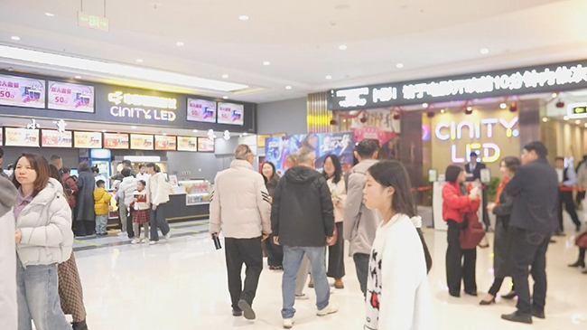 3，中国电影市场保持强劲增长.jpg