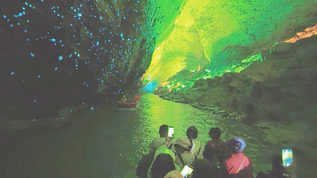 China boosts inbound tourism with streamlined digital payments, immersive cultural experiences.jpg