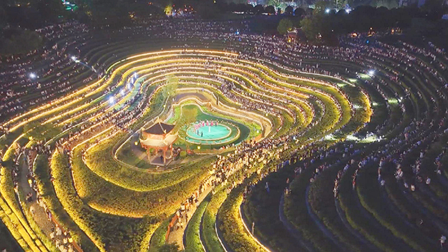 Vibrant cultural festivals, outdoor events boost tourism in southwest China.jpg